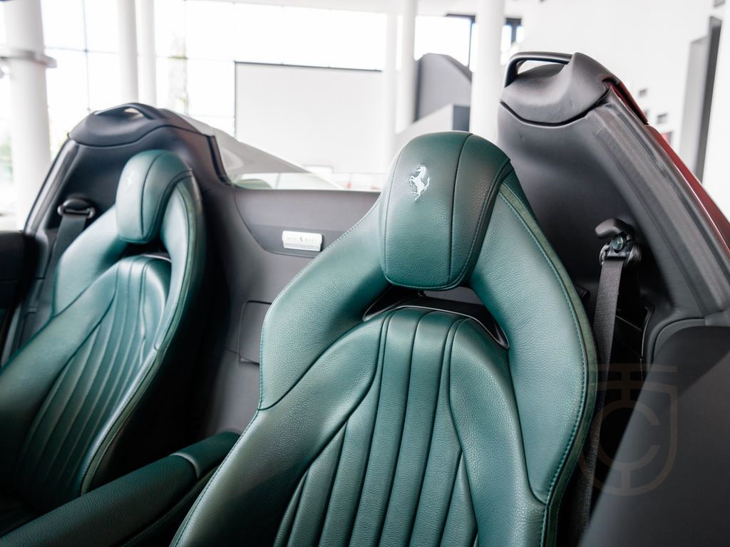 Ferrari 812 GTS *ADAS*LIFT*KARBON*SONDERLACK*JBL*