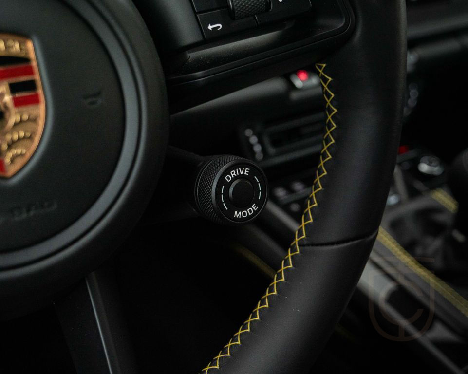 Porsche 992(911) GT3 Touring*PCCB*BOSE*LIFT*PASM*VTS