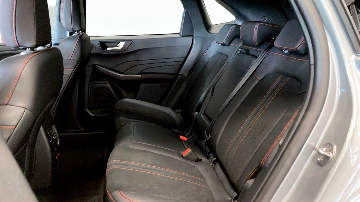 Ford Kuga ST-Line X Plug-In Hybrid
