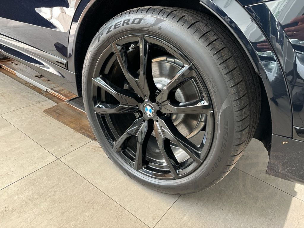 BMW X7 xDrive 40d MSport PRO 6-SITZE+PANO SKY+AHK+H&