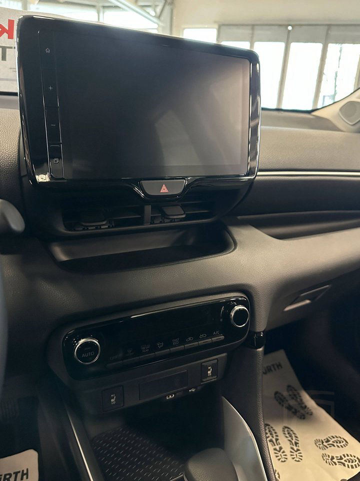 Mazda 2 Hybrid