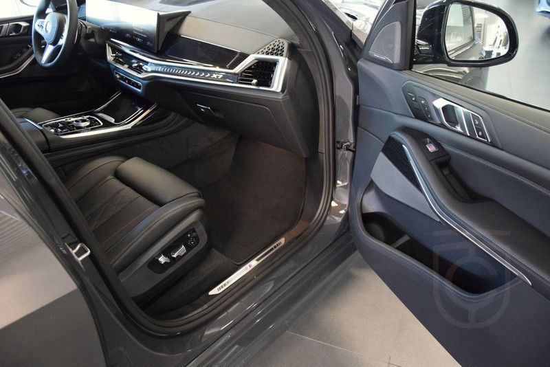 BMW X7 xDrive40d Kristallscheinwerfer Leder Sky H/K