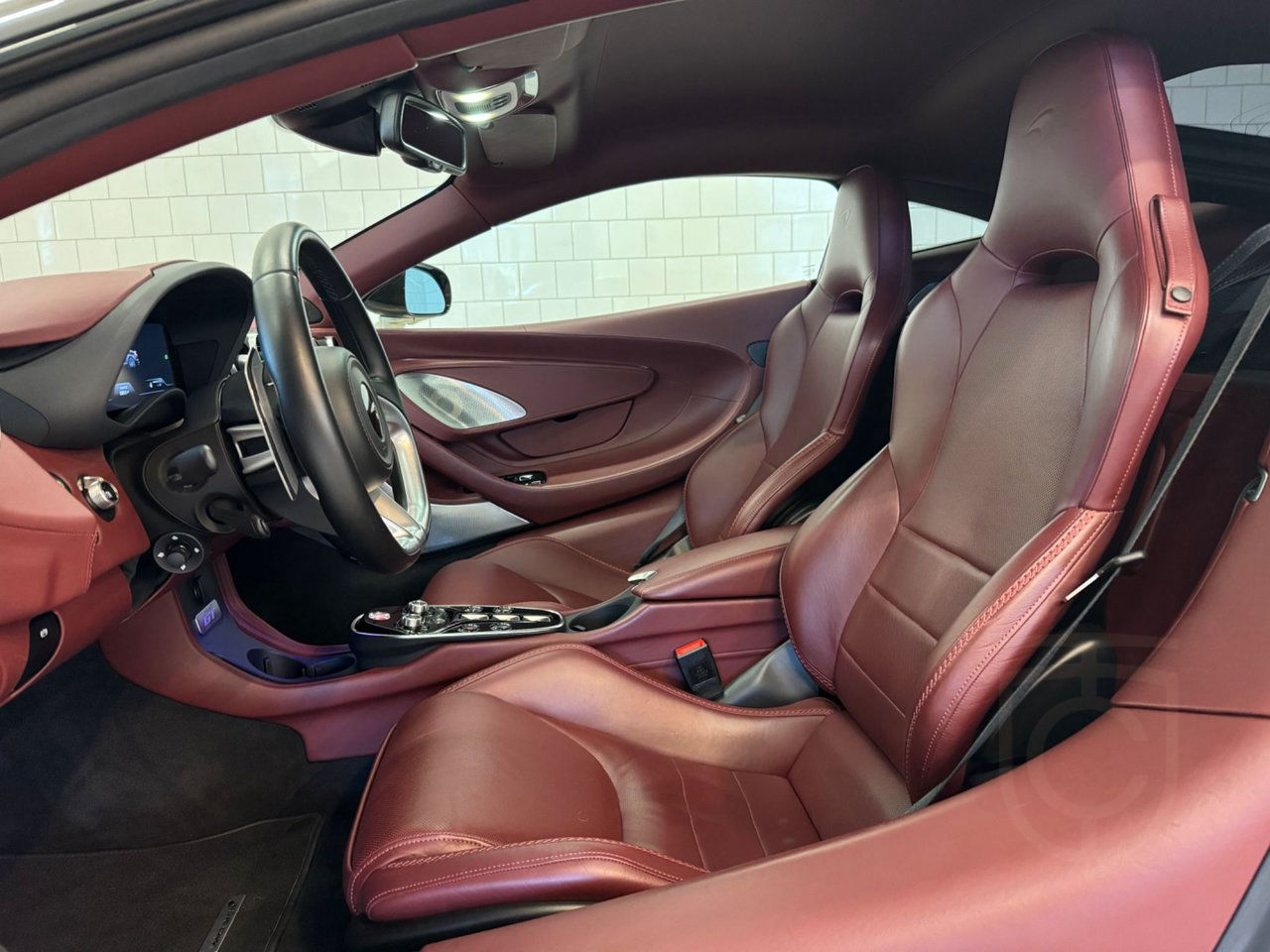 McLaren GT 4.0 V8 SSG Premium
