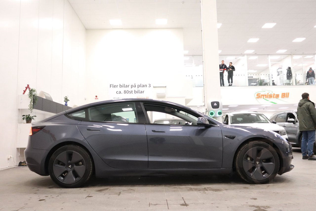 Tesla Model 3 Long Range AWD PANO