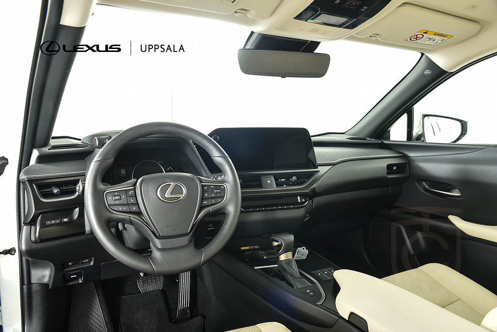 Lexus UX 250h