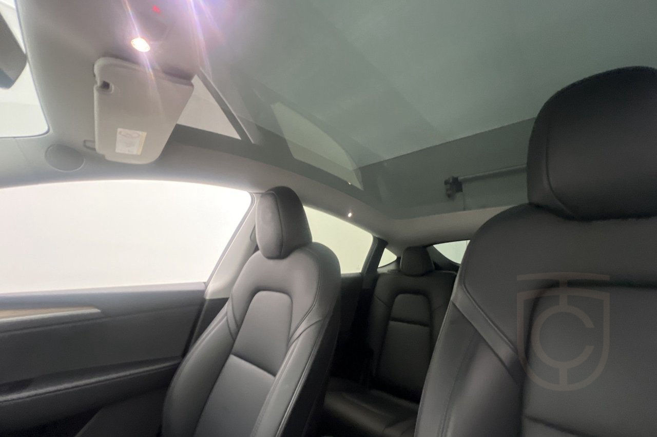 Tesla Model Y Performance AWD Autopilot