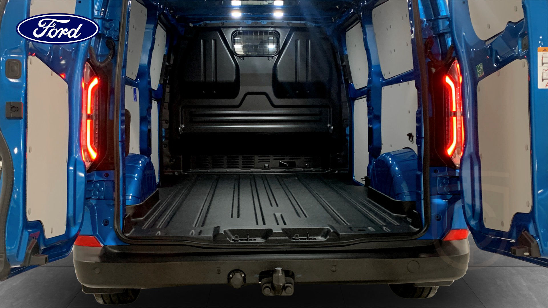 Ford E-Transit Custom 320