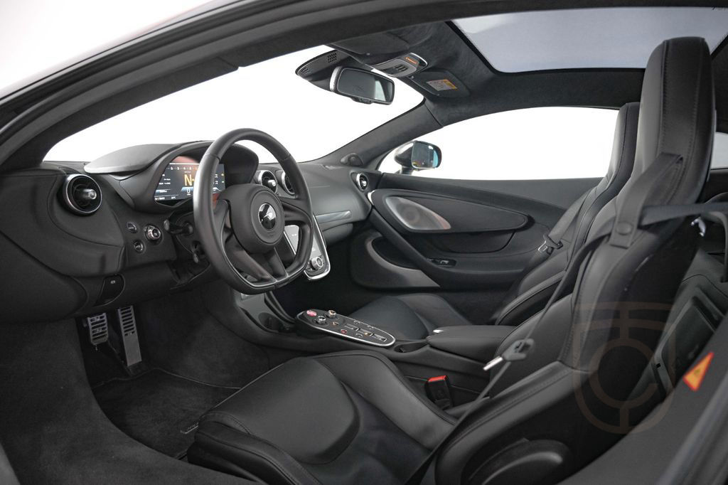 McLaren GT | Premium | Panoramic | B&W | Lift | VAT