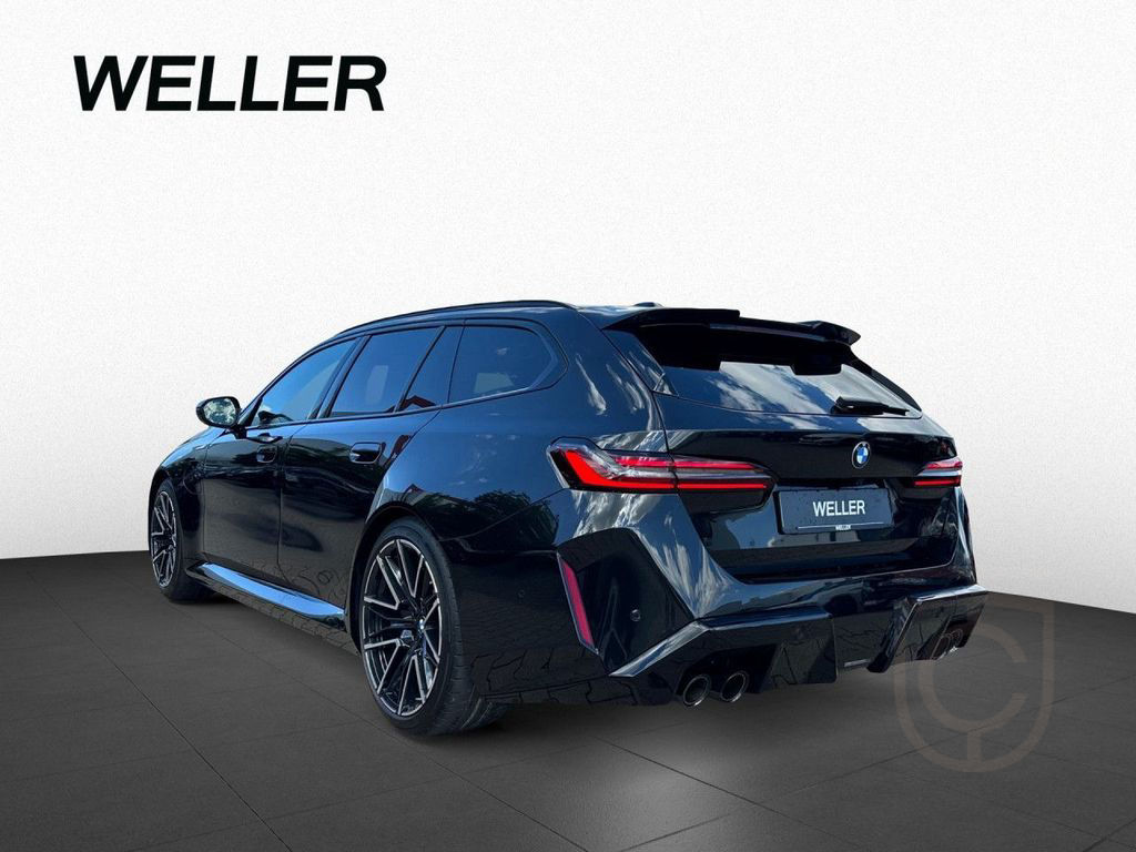 BMW M5 Tour M Driver's HUD B&W AHK 360° PANO CARBON