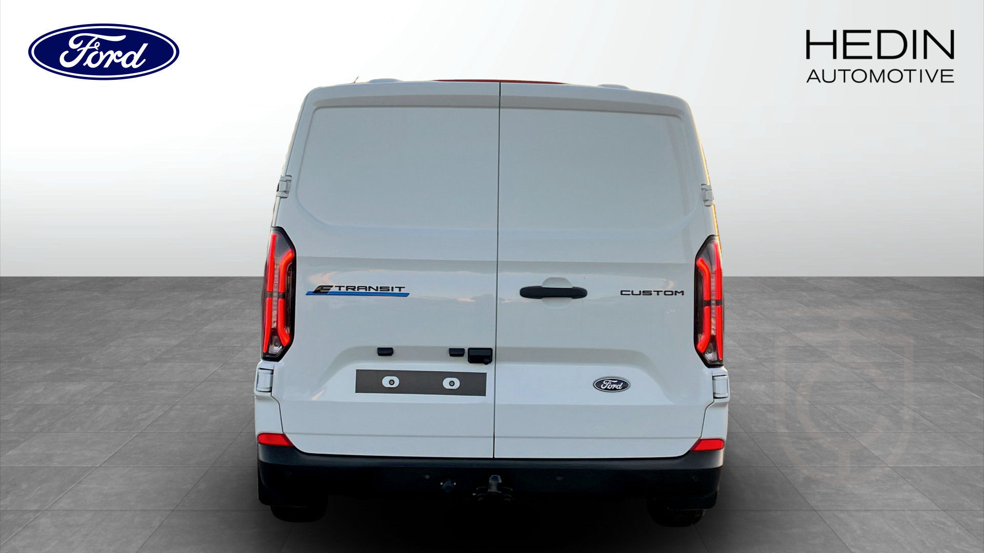 Ford E-Transit Custom 320