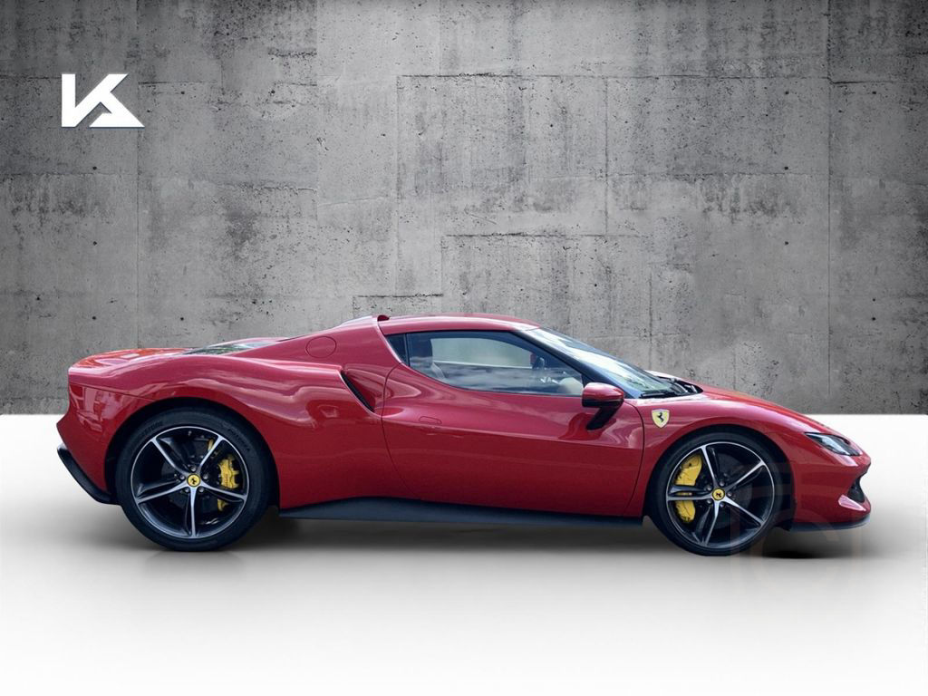 Ferrari 296 GTB Frontlift Parksensoren Rückfahrkamera