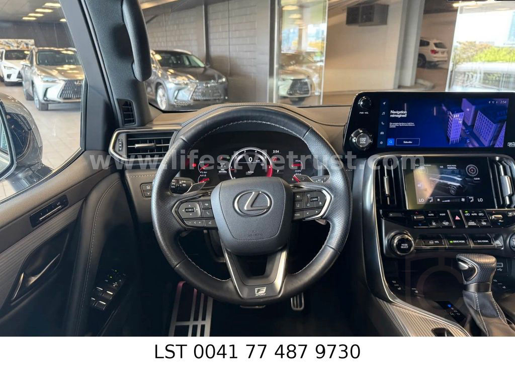 Lexus LX 600 F-Sport 4WD - 2023 - € 87.500 T1 EXPORT