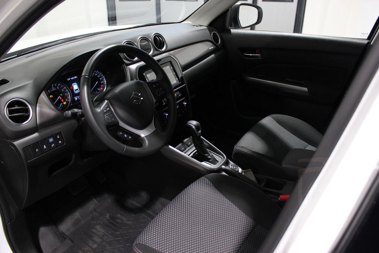 Suzuki Vitara HEV