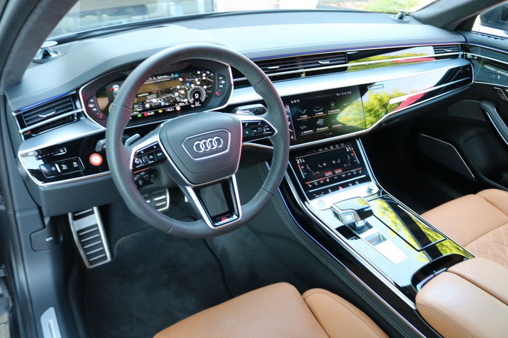 Audi A8 L 60 TFSI e Lang S line /3xTV/Pano/B&O/170NP