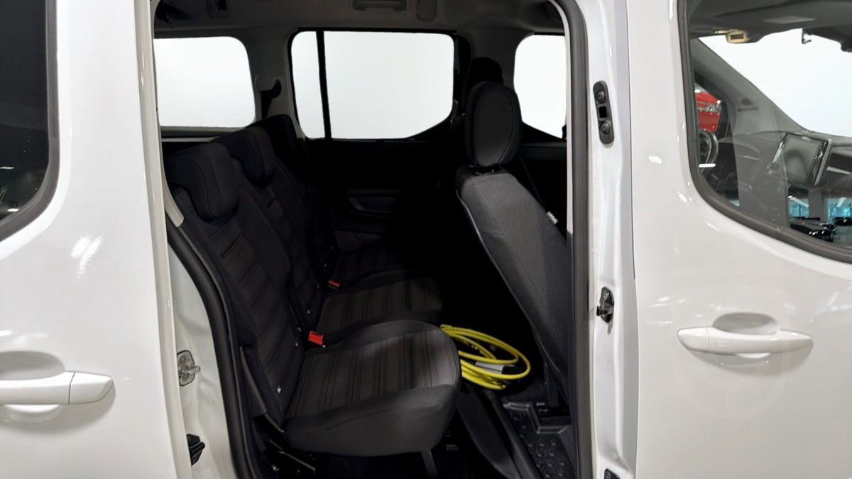 Opel COMBO-E LIFE PRE L2 136