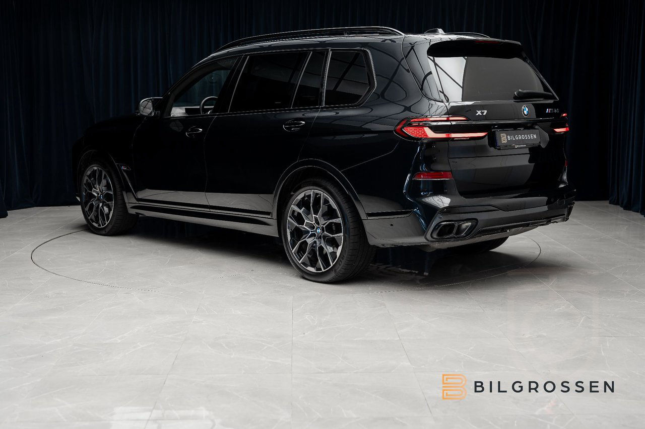 BMW X7 M60i