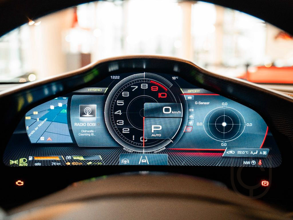 Ferrari 296 GTS Atelier*Lift*Carbon*Lackierte-Nummern