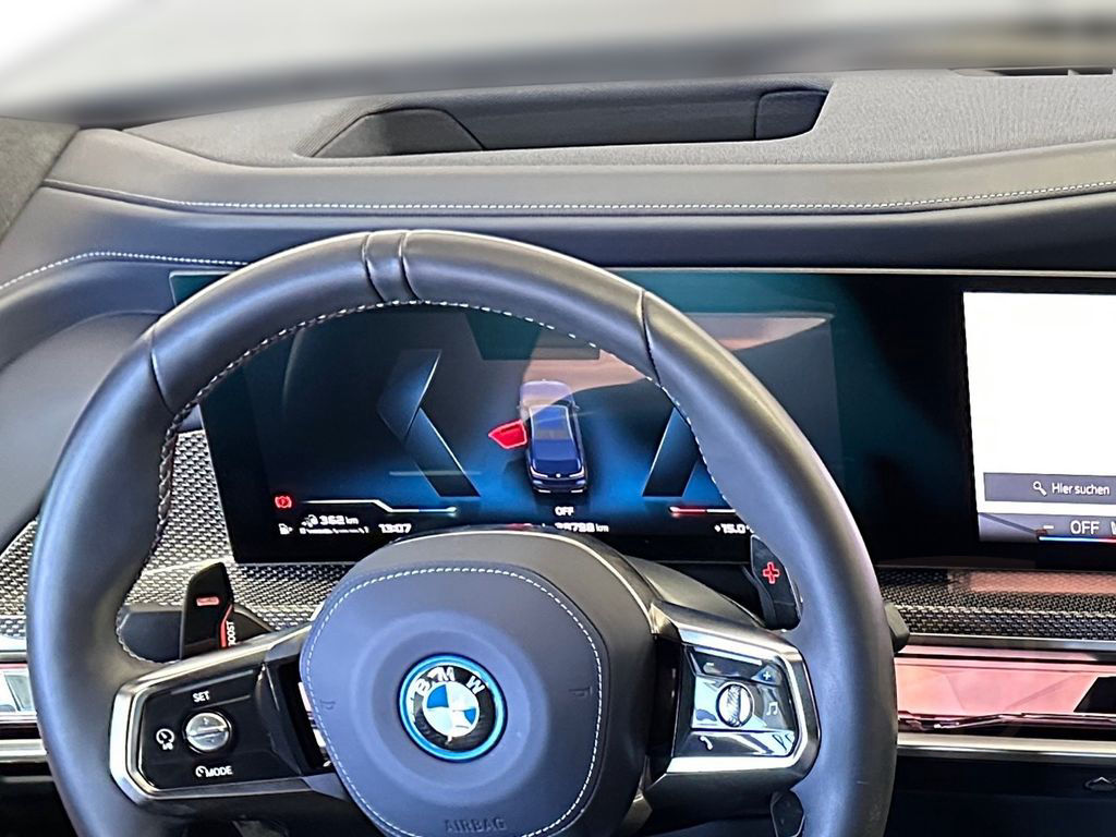 BMW M760e xDrive*Kristall*B&W*Fond-TV*PanoSkyL*360°*