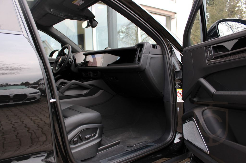 Porsche Cayenne Coupe GTS /PDCC/ STANDHZG./ BURMESTER HE
