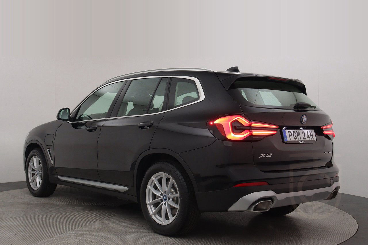 BMW X3 xDrive30e LCI Driving Assistant