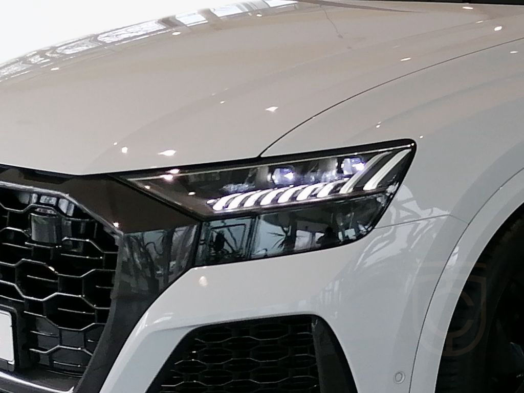 Audi RS Q8 600PS QUATTRO AHK.PANO.STANDHZG.B&O.360°KA