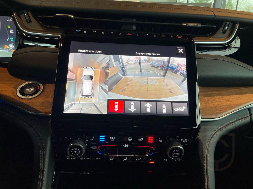 Jeep Grand Cherokee PHEV Summit Reserve / Kein Import