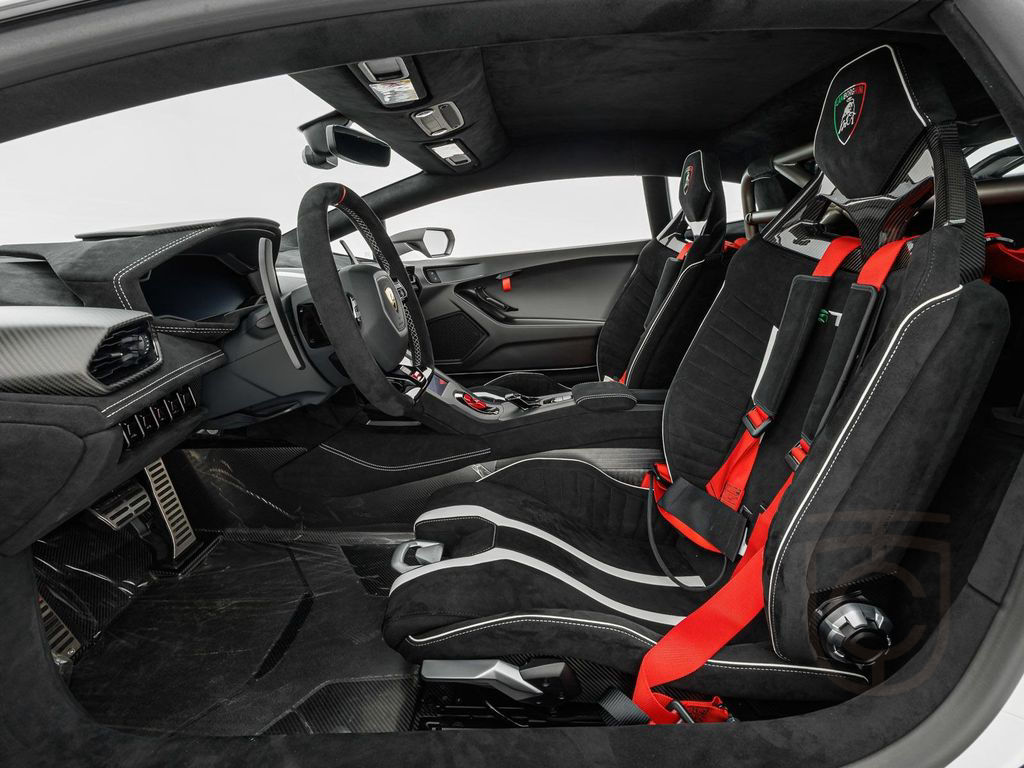 Lamborghini Huracán STO