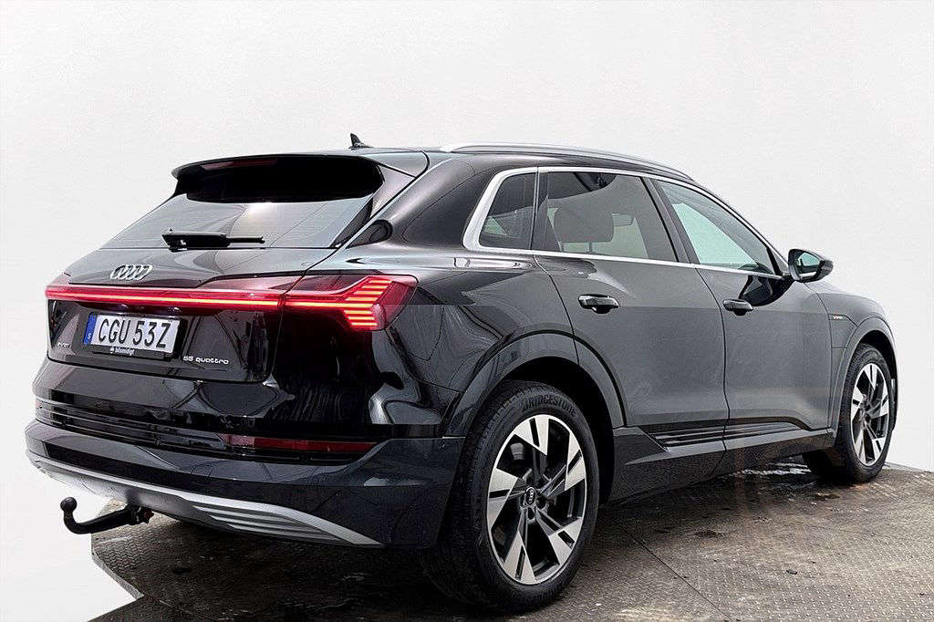 Audi e-tron 55 quattro
