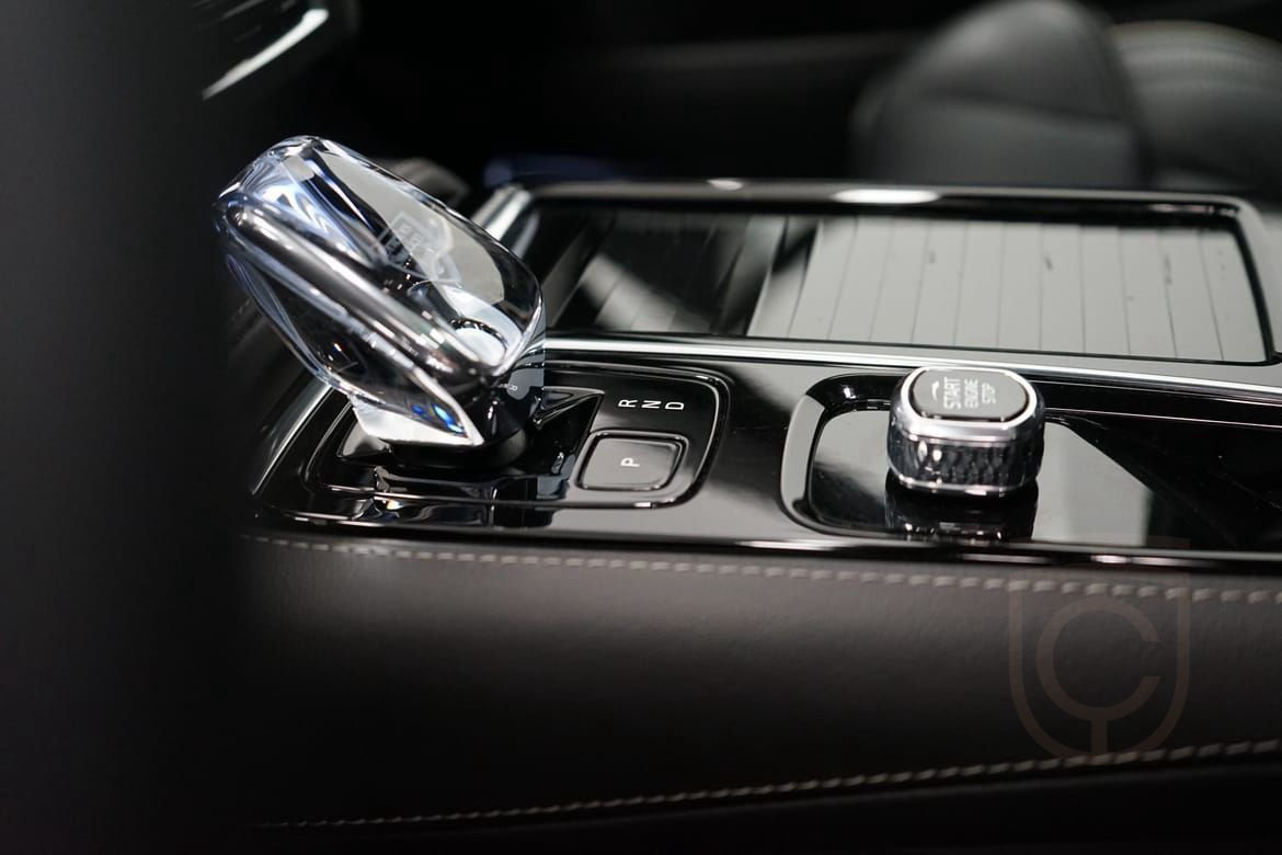 Volvo S90 Recharge T8 Ultimate Dark