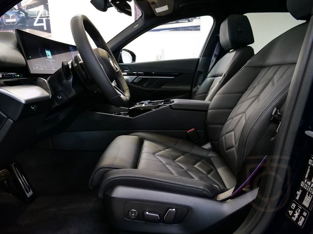 BMW 540d xDrive M Sport HUD PANO ACC AHK RFK NAVI