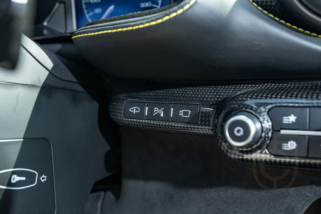 Ferrari 812 GTS | Atelier | Full Carbon | Rosso Fuoco