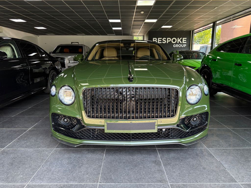 Bentley Flying Spur S V8- Carbon- B&O- Pano