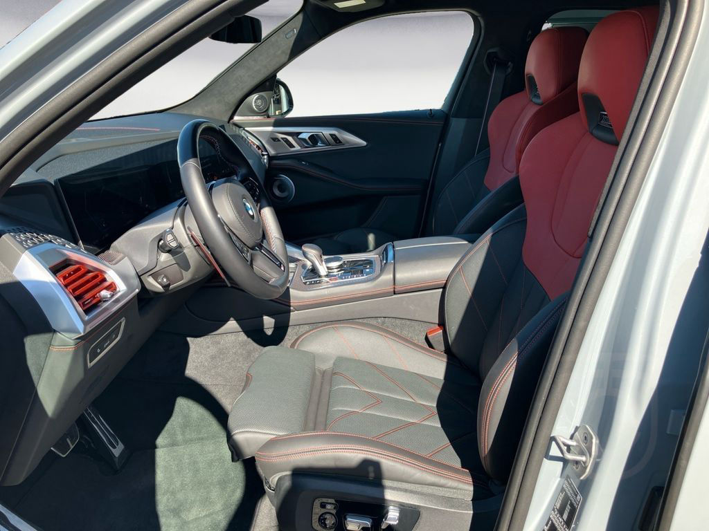 BMW XM 4.4 Label Bowers & Wilkins AHK