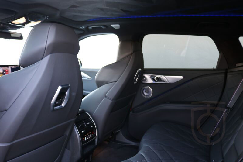 BMW XM AHK/B&W/MASSAGE/SOFT/360/S-LÜFT/GARAGE