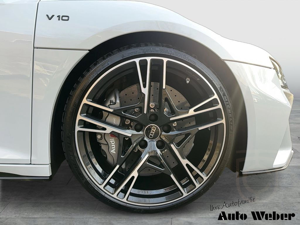 Audi R8 Coupe RWD performance Keramik Schalensitze