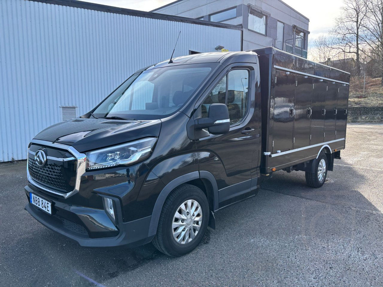 Maxus E-Deliver 9