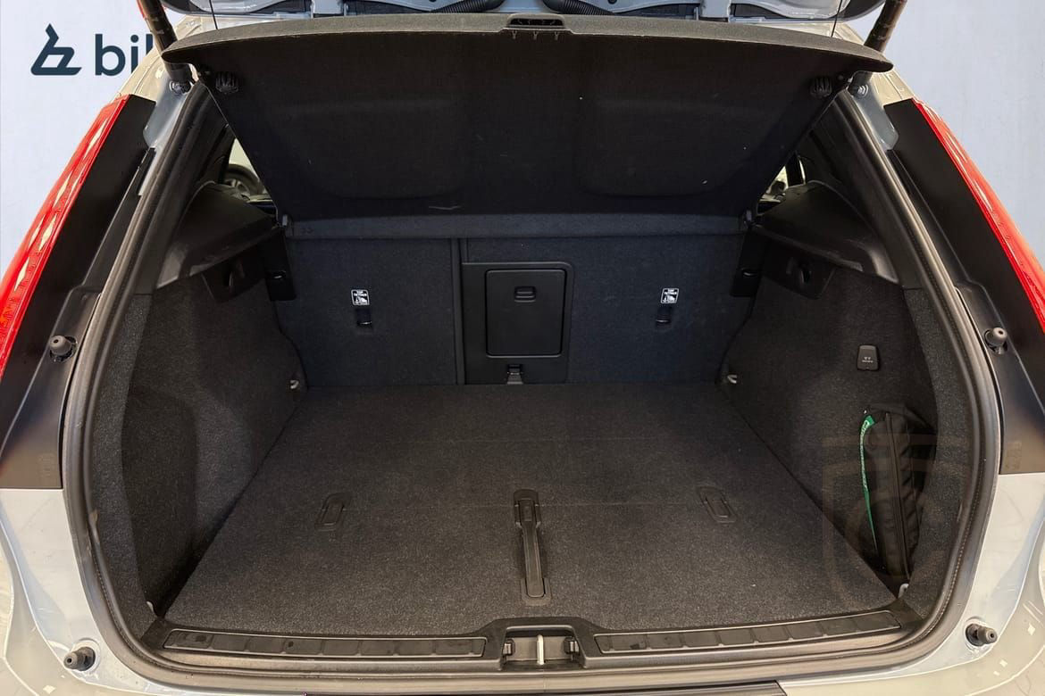 Volvo XC40 B4 FWD Bensin Core