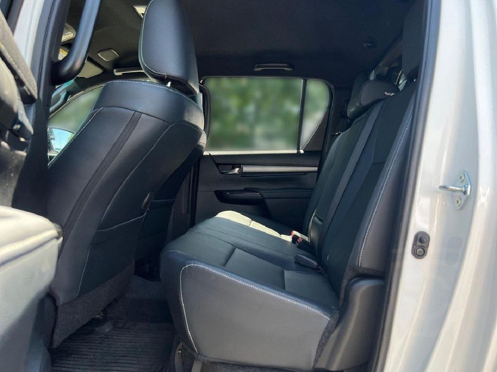 Toyota Hilux Double Cab Style 4x4