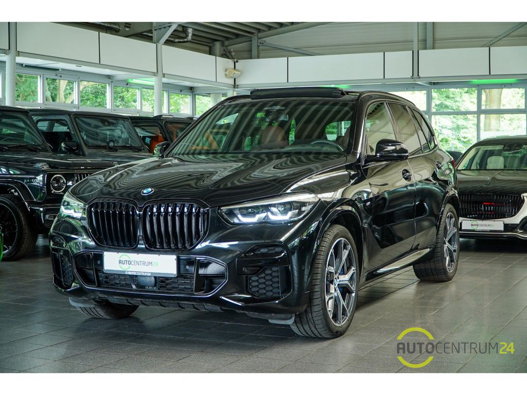 BMW X5 40d M Sport 7-Sitzer Luft Pano Memo HK AHK