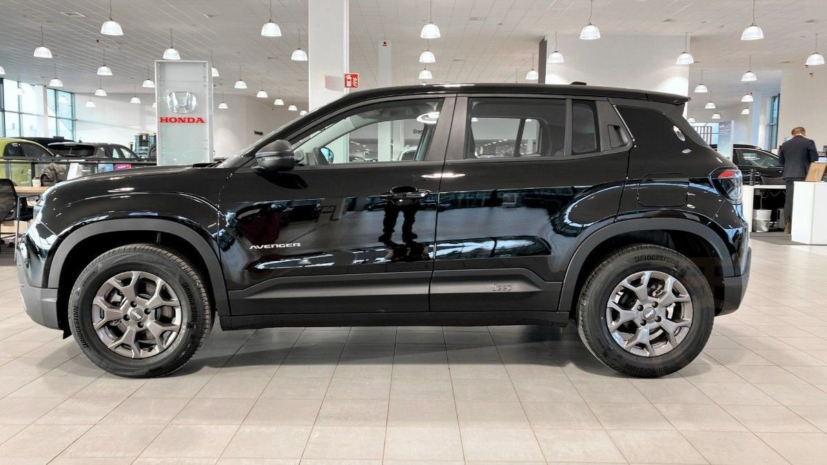 Jeep Avenger AVENGER LONGITUDE MHEV T3 1.2 100HP DC