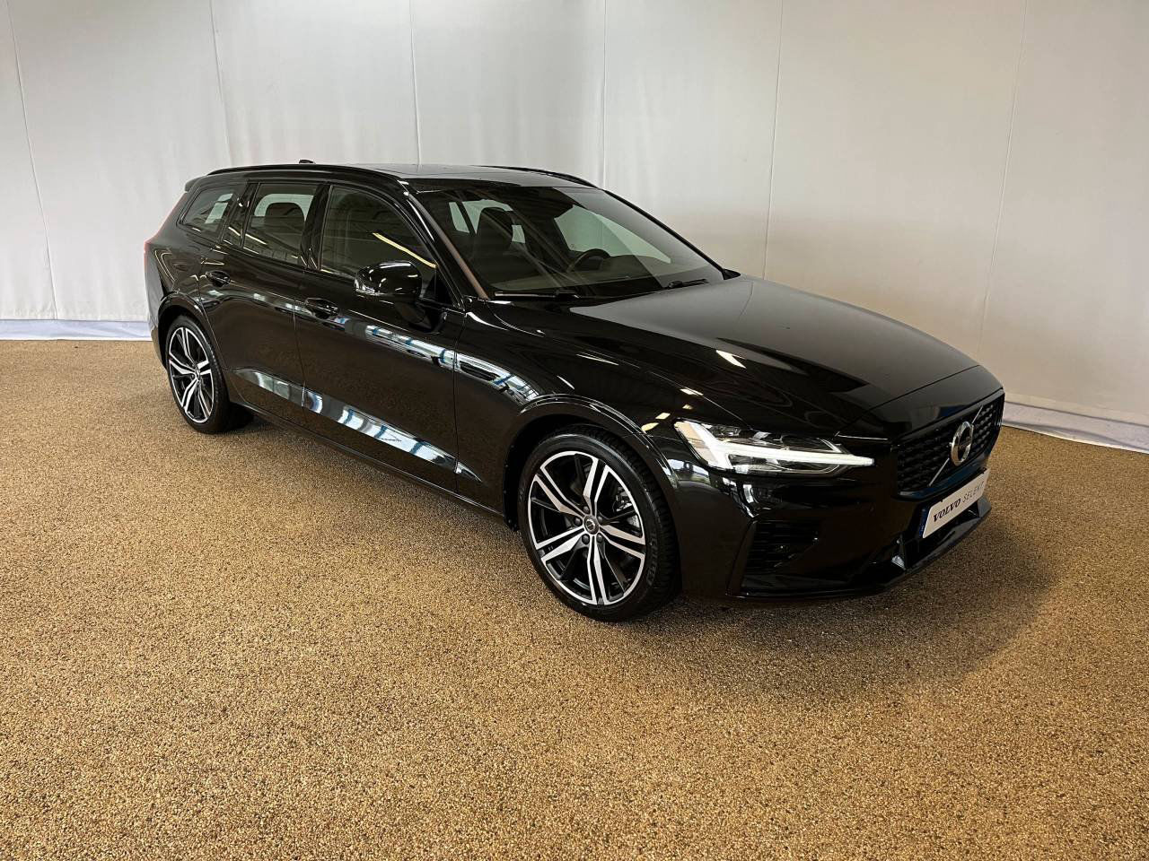 Volvo V60 Recharge T6 R-Design