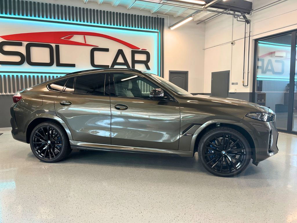 BMW X6 M60 i xDrive / HUD / PANO/ LED/ 360 KAMERA