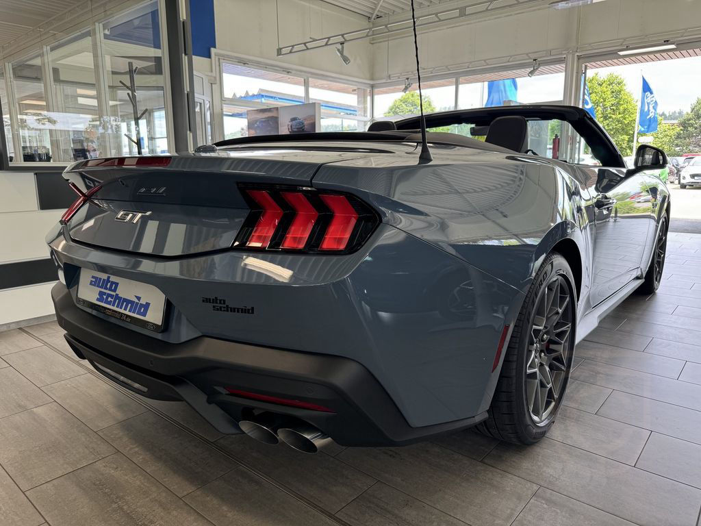 Ford Mustang Convertible GT