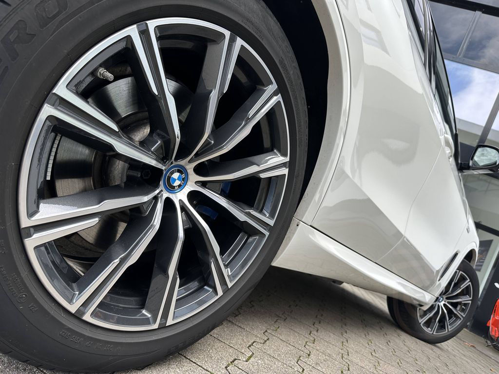 BMW X5 xDrive45e M Sport Laser Pano DA Prof PA+ B&W