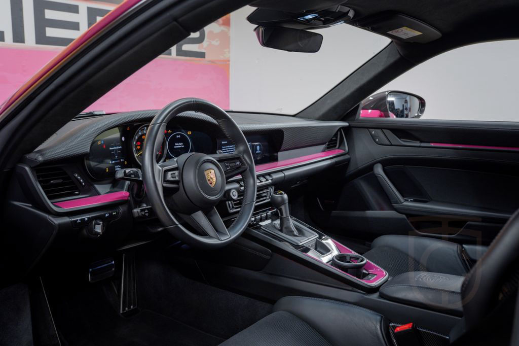 Porsche 992 GT3 TOURING STOCK LIKE NEW