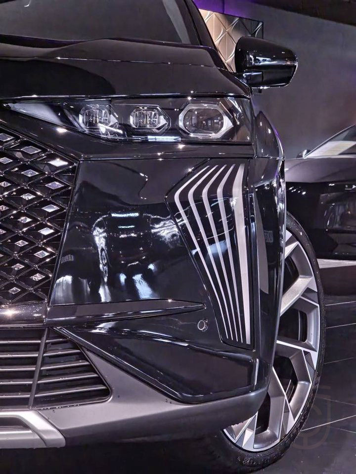 DS 7 Crossback E-Tense Performance Line+