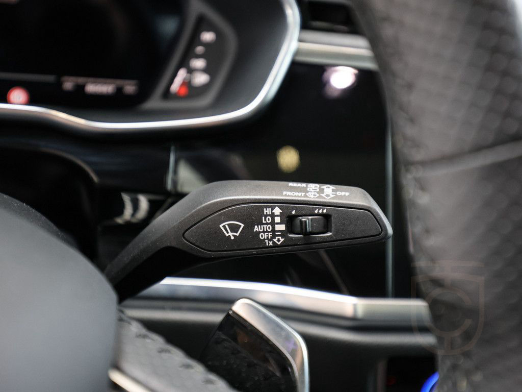 Audi RS Q3 Sportback 2.5 TFSI quattro Black ACC PANO
