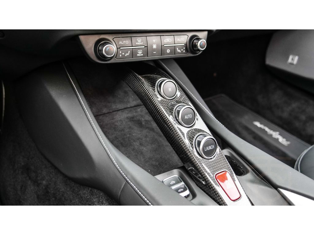 Ferrari Portofino M *Carbon+LED*MagneRide*360°-Kamera*JB