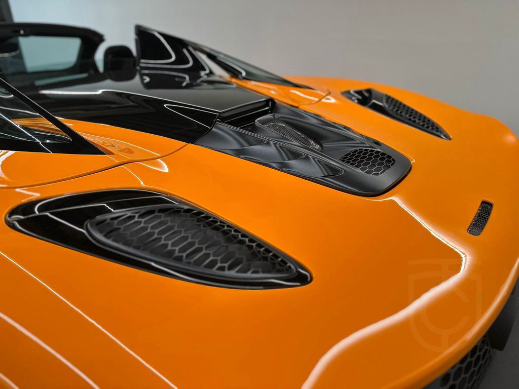 McLaren Artura Spider - McLaren Orange