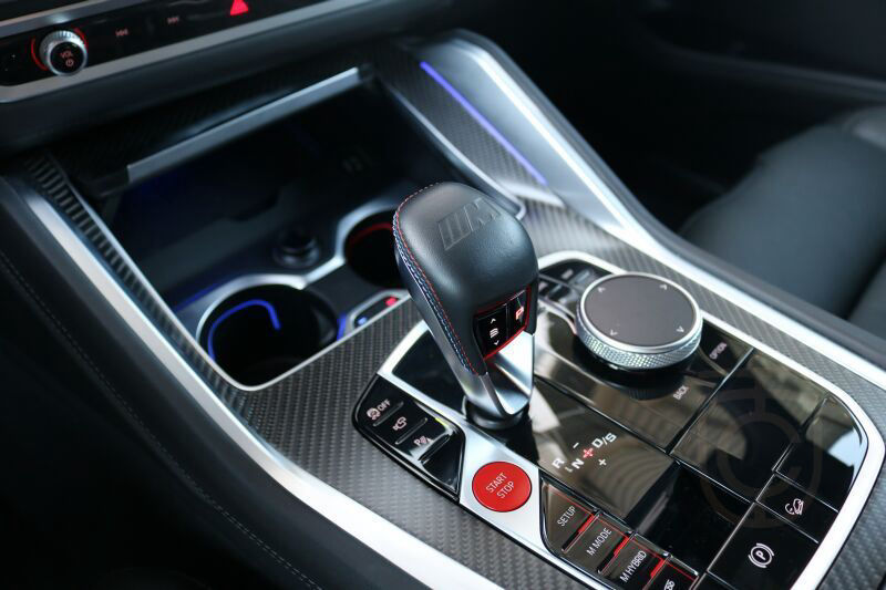 BMW XM AHK/B&W/MASSAGE/SOFT/360/S-LÜFT/GARAGE
